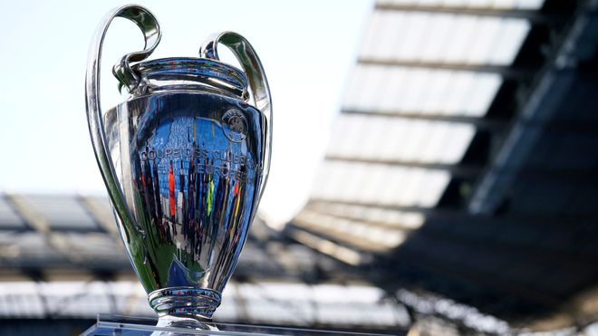 与足球为伴 与足球为伴